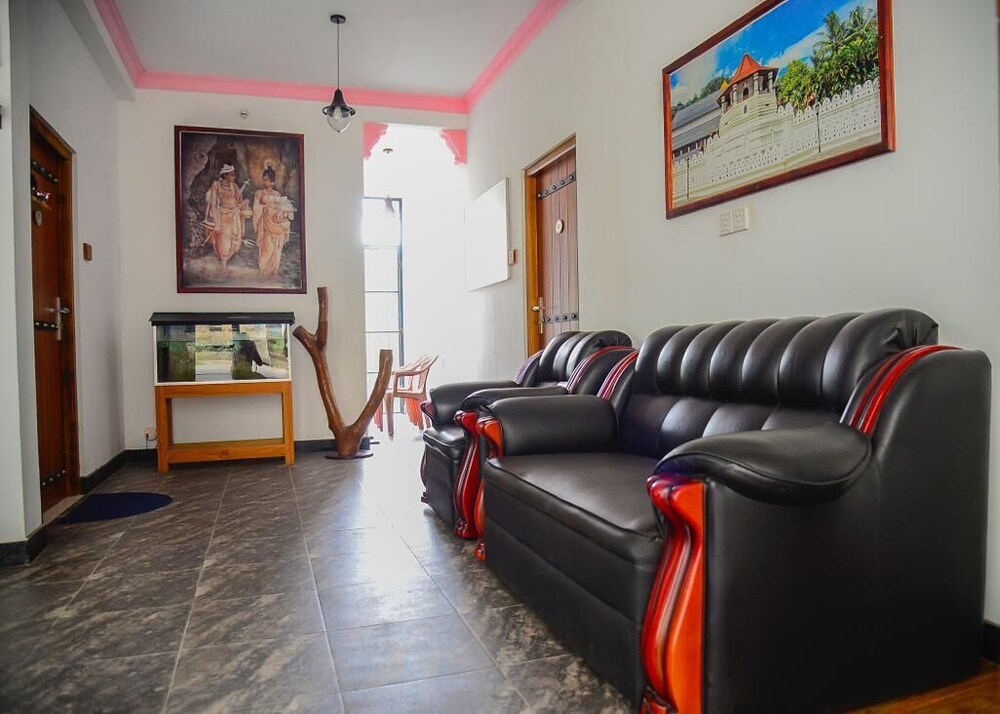Kandy Blue Luxury Guesthouse view 2