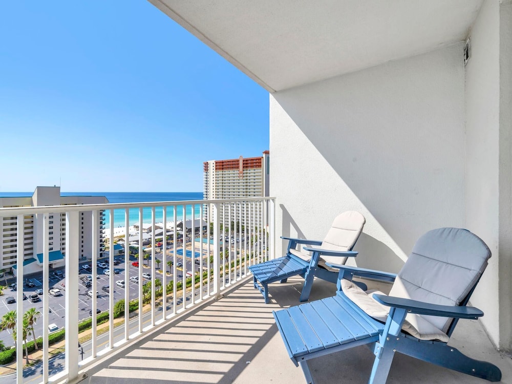 Laketown Wharf 1213
