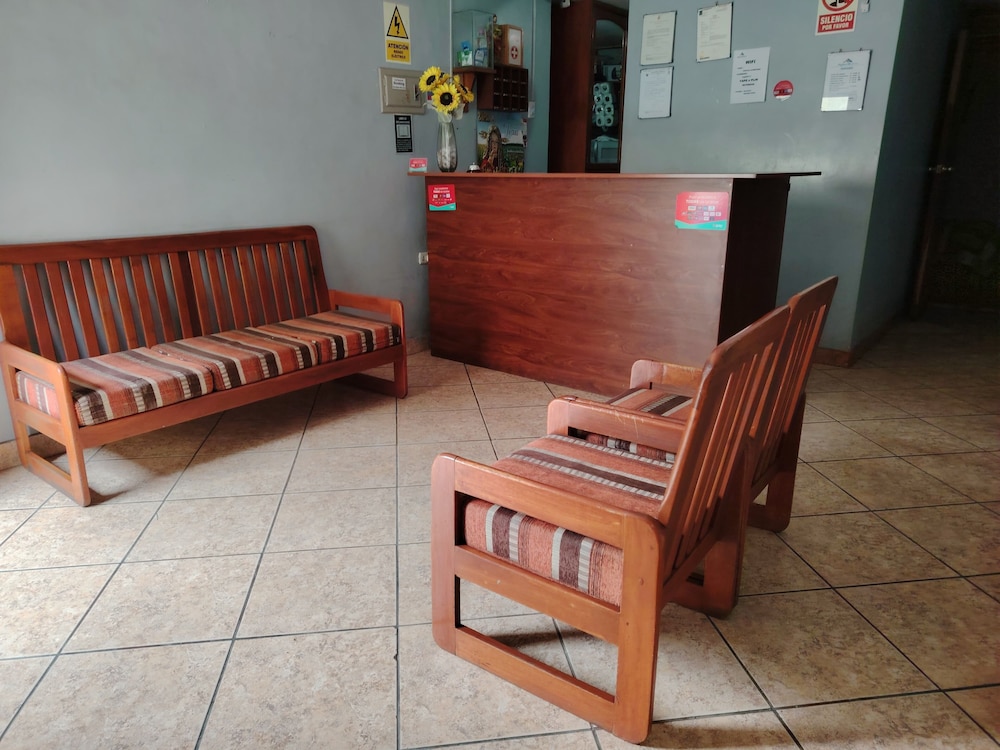 Hostal Aventura