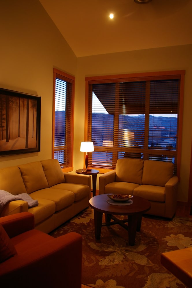Fairmont Creek Property Rentals The Residences