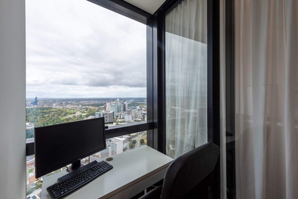 Stunning 1-bed Unit in 56th Floor in Southbank!