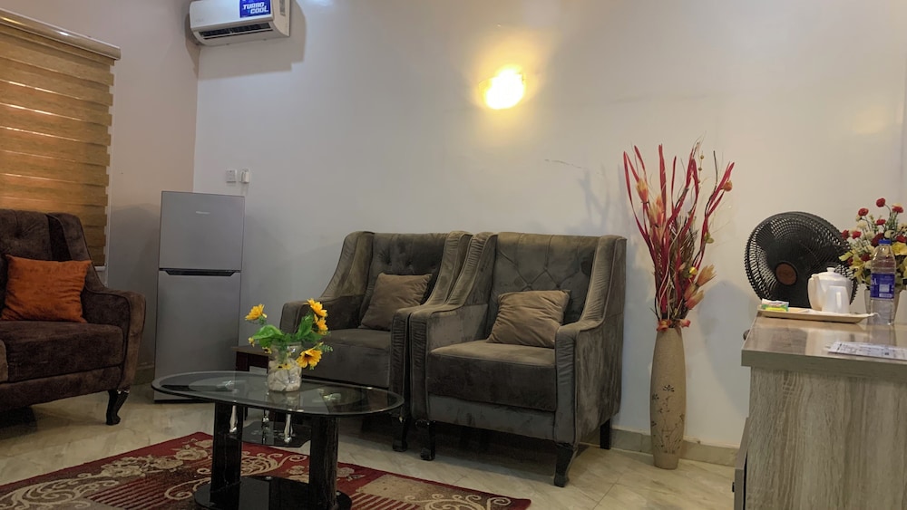 Rossy's Apartments Serviced Apts Abuja