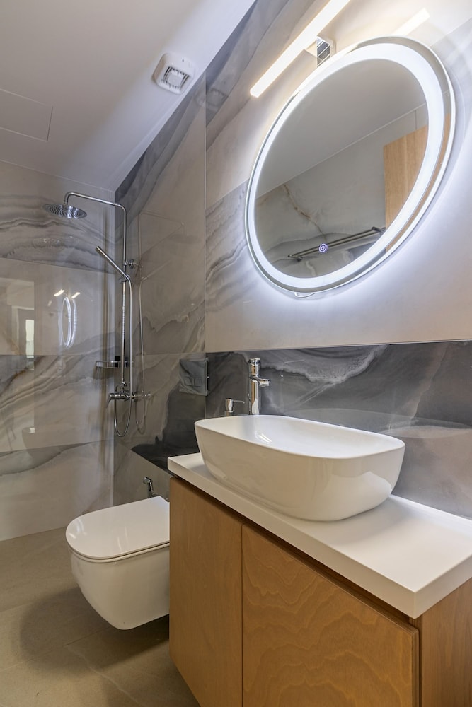 Villa Bianca With Jacuzzi