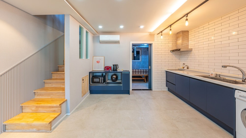 Gyeongju Jamjam Kids Pool Villa Pension