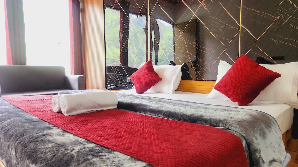 Yamunotri Heli Resort
