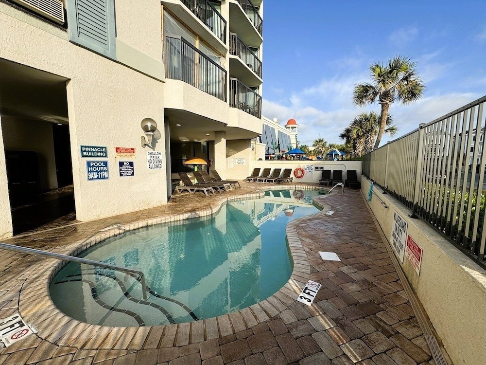 Compass Cove 1018 3 Bedroom Condo