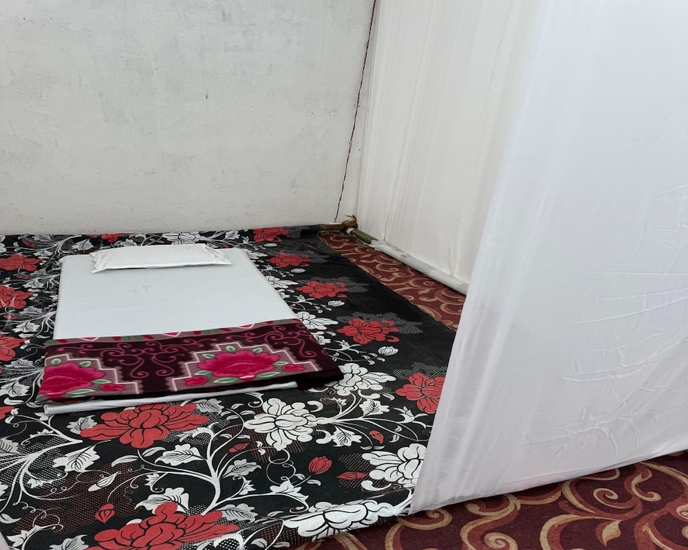 Arail Tent City Kumbh Cottage