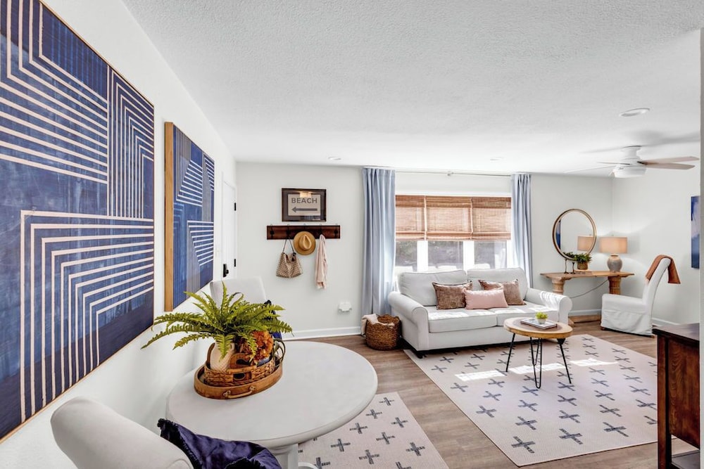 Porter Condos