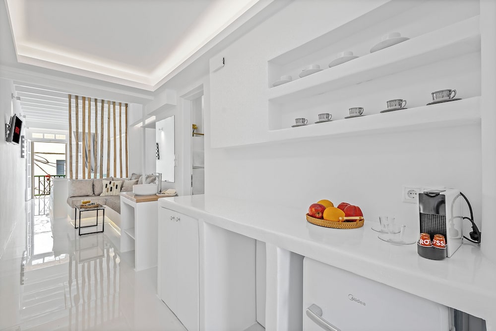 Heart of Mykonos Suites