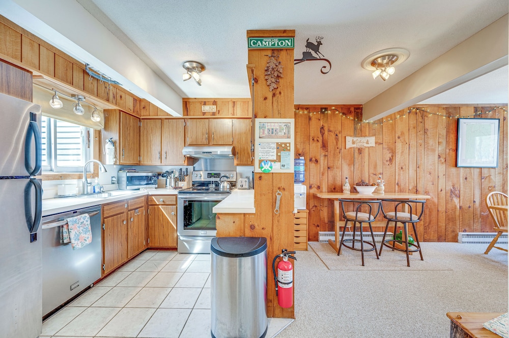 Resort-style Amenities at Home Near Campton Mtn!