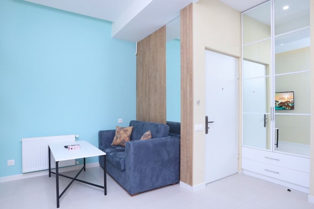 Stay inn on Amiryan 26/4
