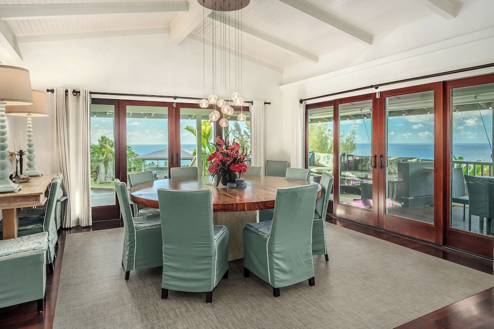 Secret Beach House in Kilauea