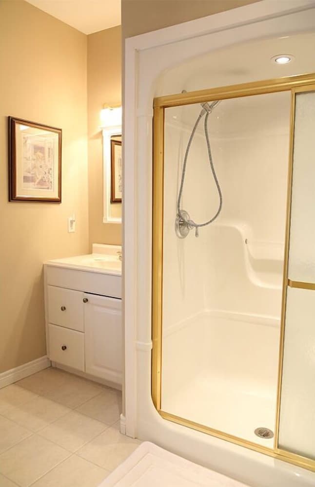 The White House Boutique Bed & Breakfast