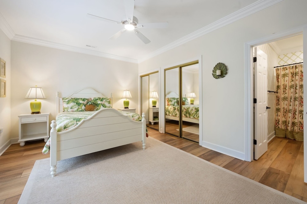 Happy Home Away From Home 3 Bedroom Villa by Peace Vacations view 3