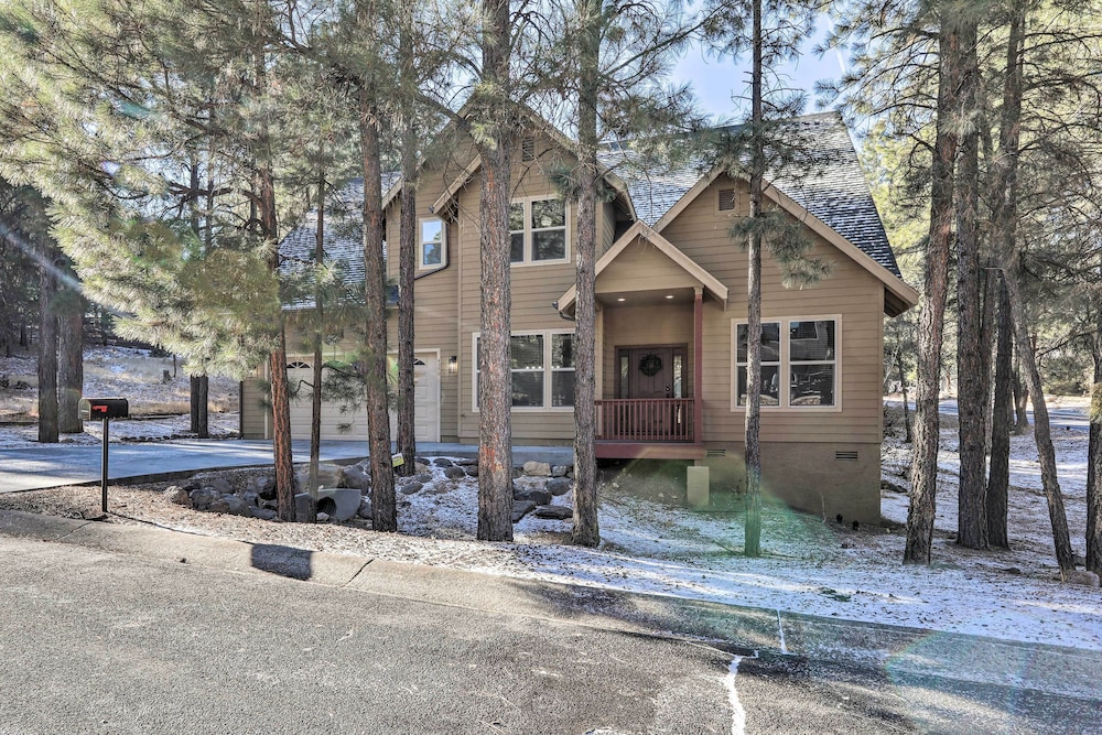 Hotel Flagstaff Family Getaway ~ 4 Miles to Downtown! - Image 1