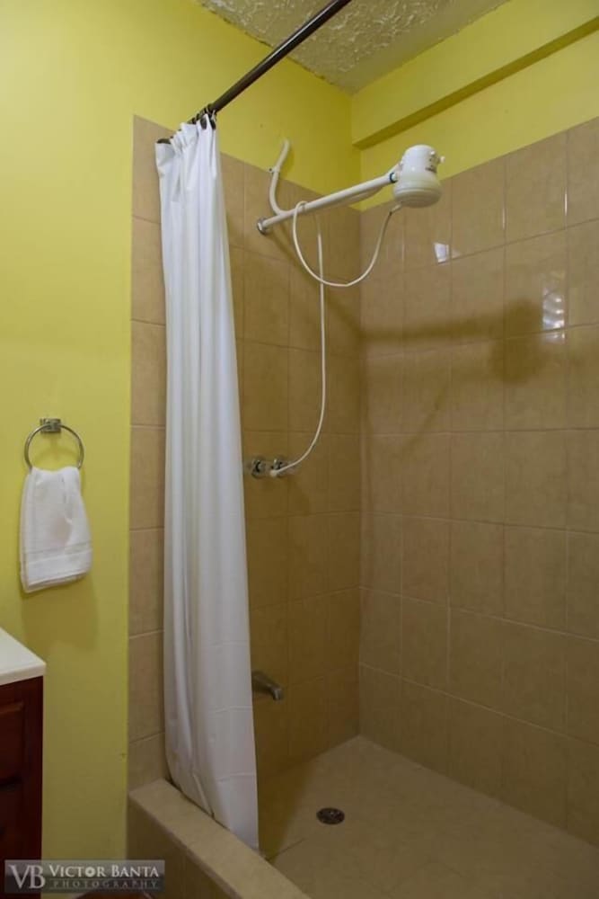 Belize Toucan Nest Hotel