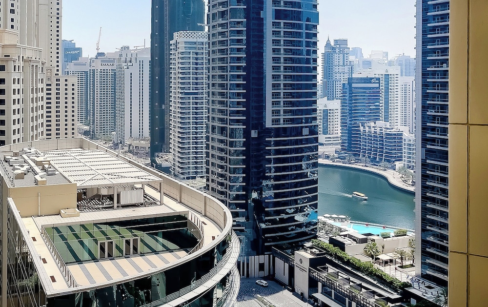 Excellent 1bdr at Bahar 6