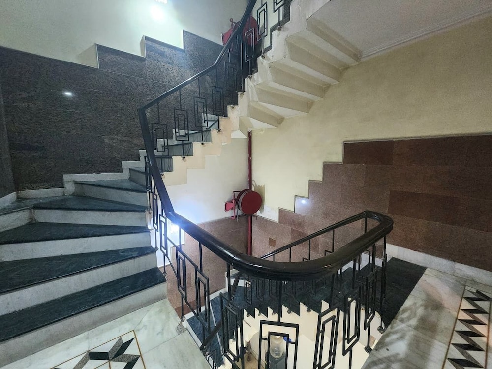 Hotel Grand Central Near Karolbagh Metro