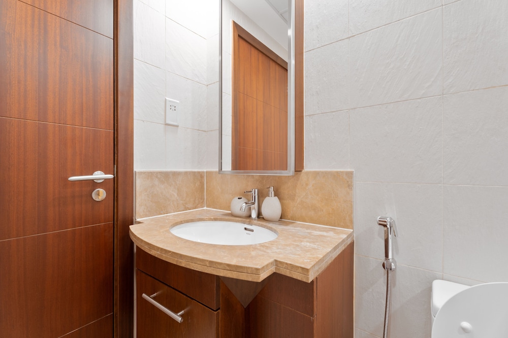 Nasma Luxury Stays - Standpoint Tower A