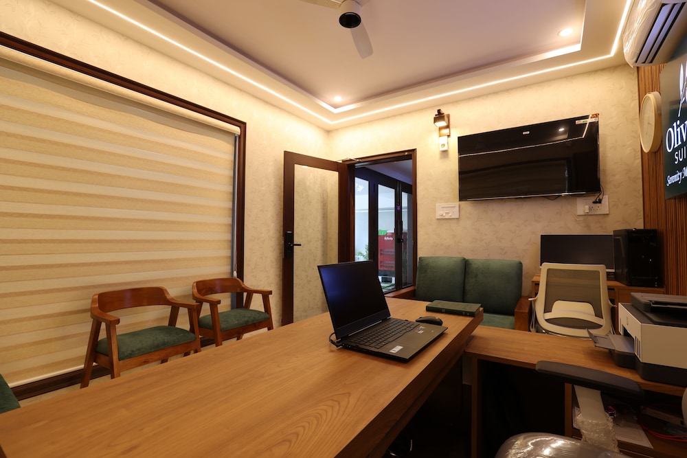 Olivette Suites