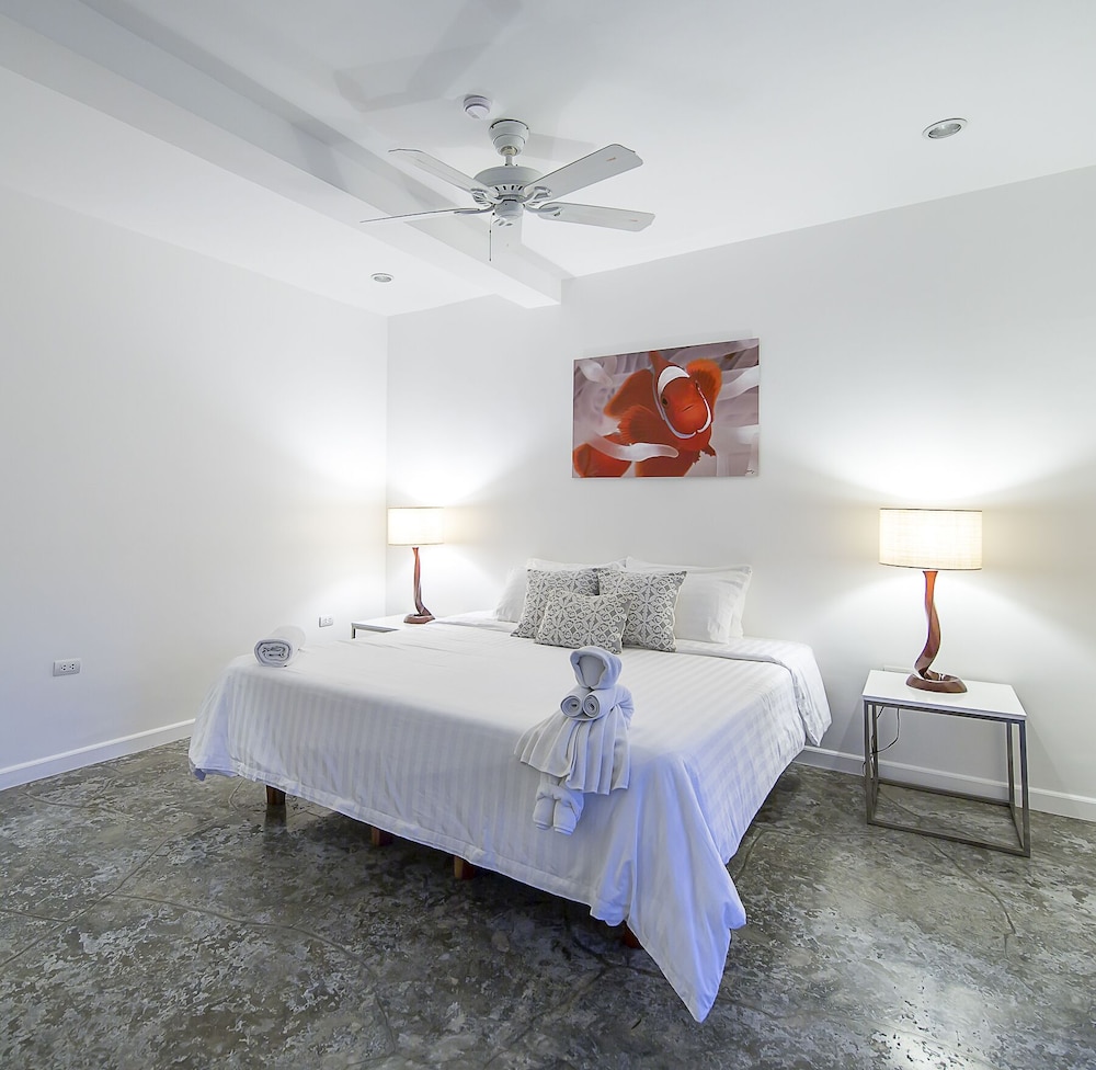 Salaya Beach Houses