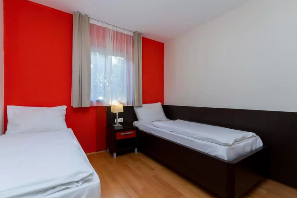 Marina Portorož Family Friendly Apartment 3