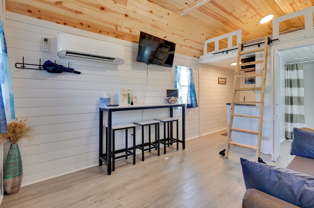 Steamboat Rock Cabin Near Trails & River!