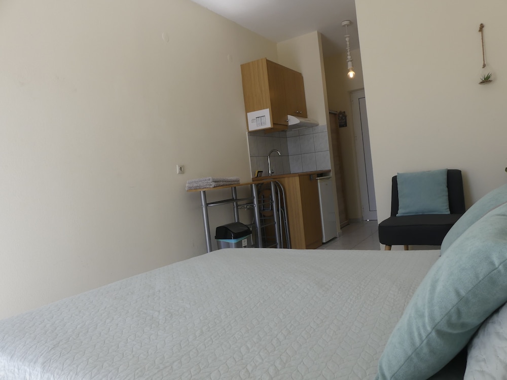 AMZ Apartments