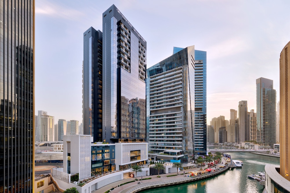 Hotel Crowne Plaza Dubai Marina, an IHG Hotel - Image 1