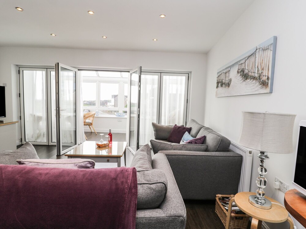 Harbourside House