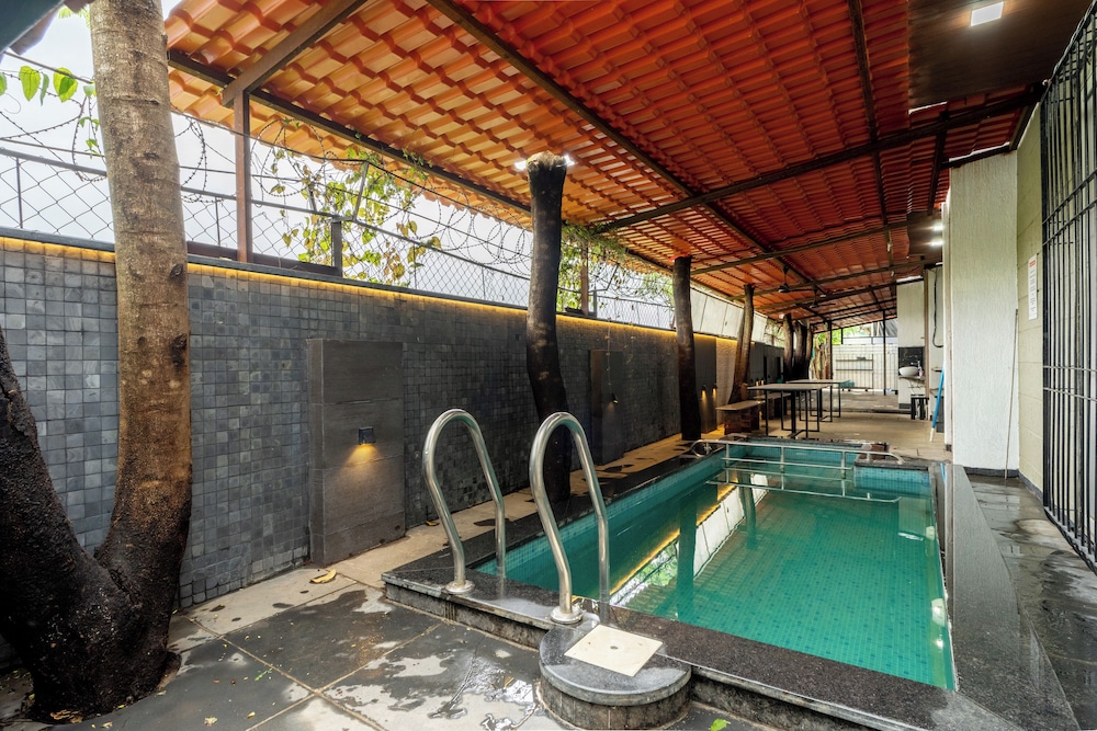 Alaya Stays - Imperial Calista 4BHK near Khandala Hills