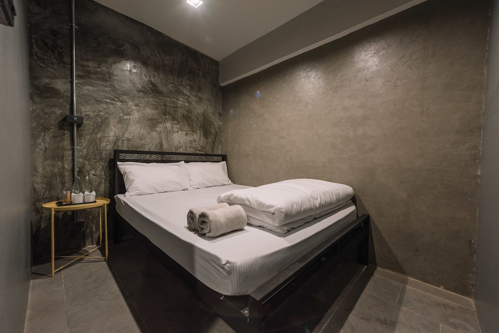 Bed & Bike Hostel