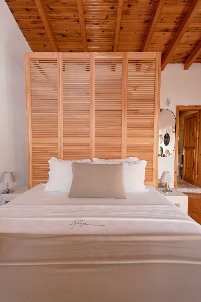 Panjur Otel Söğüt Köyü - Image 45