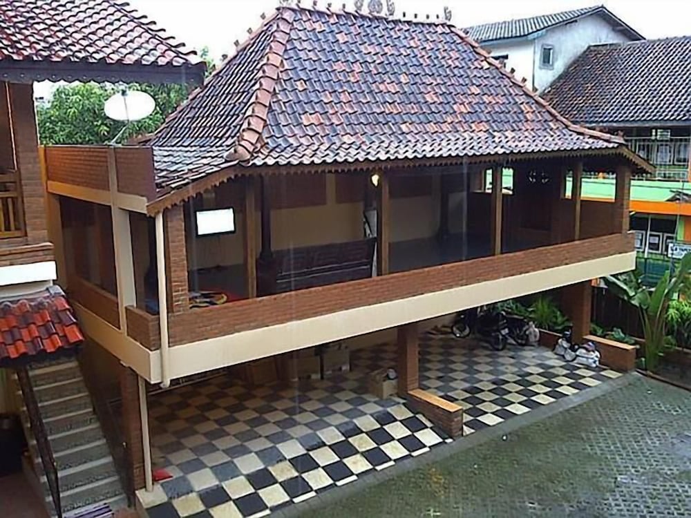 Photo 9