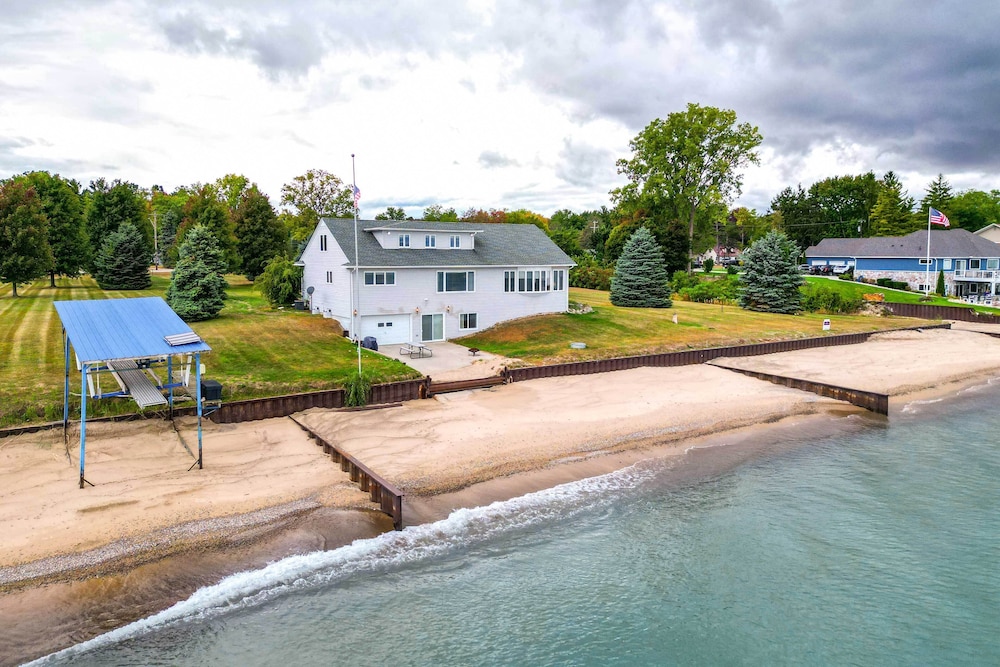 Lake Huron Hideaway w/ Private Beach! view 5