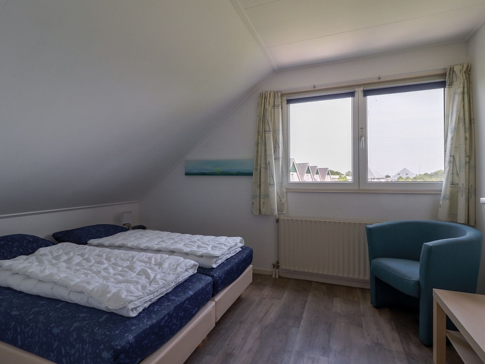 Nice Holiday Home on the Water in Friesland