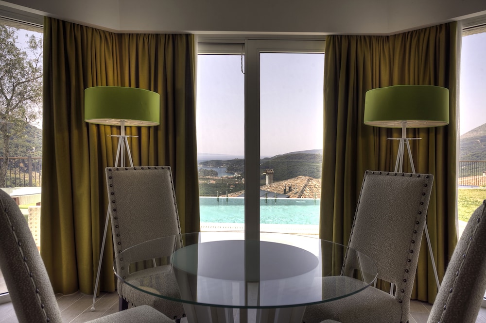 Hotel Salvator Villas & Spa Hotel - Image 1