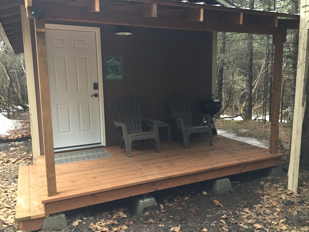 Renfro's Lakeside Retreat - Cabin's and R.V. Park