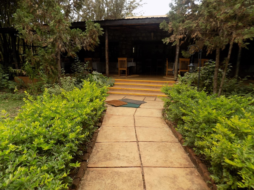 Octagon Lodge