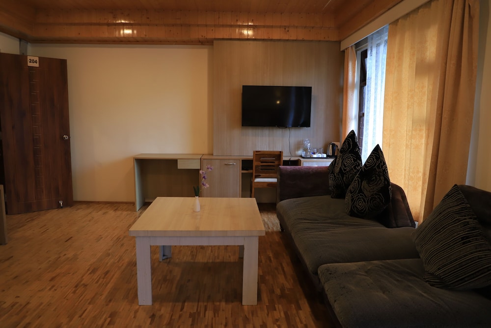 Kunden Fortune Resort Gangtok Near MG Marg