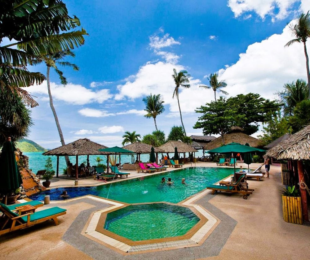 Friendship Beach Resort & Atmanjai Wellness Spa