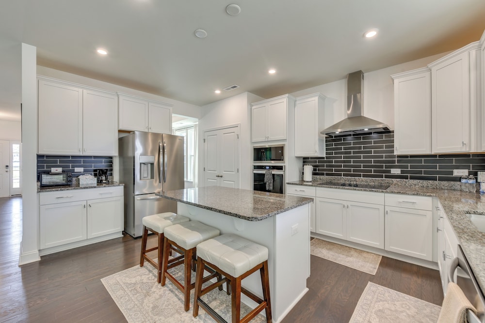 2 Mi to Historic Dtwn Belmont: Family Gem w/ Patio