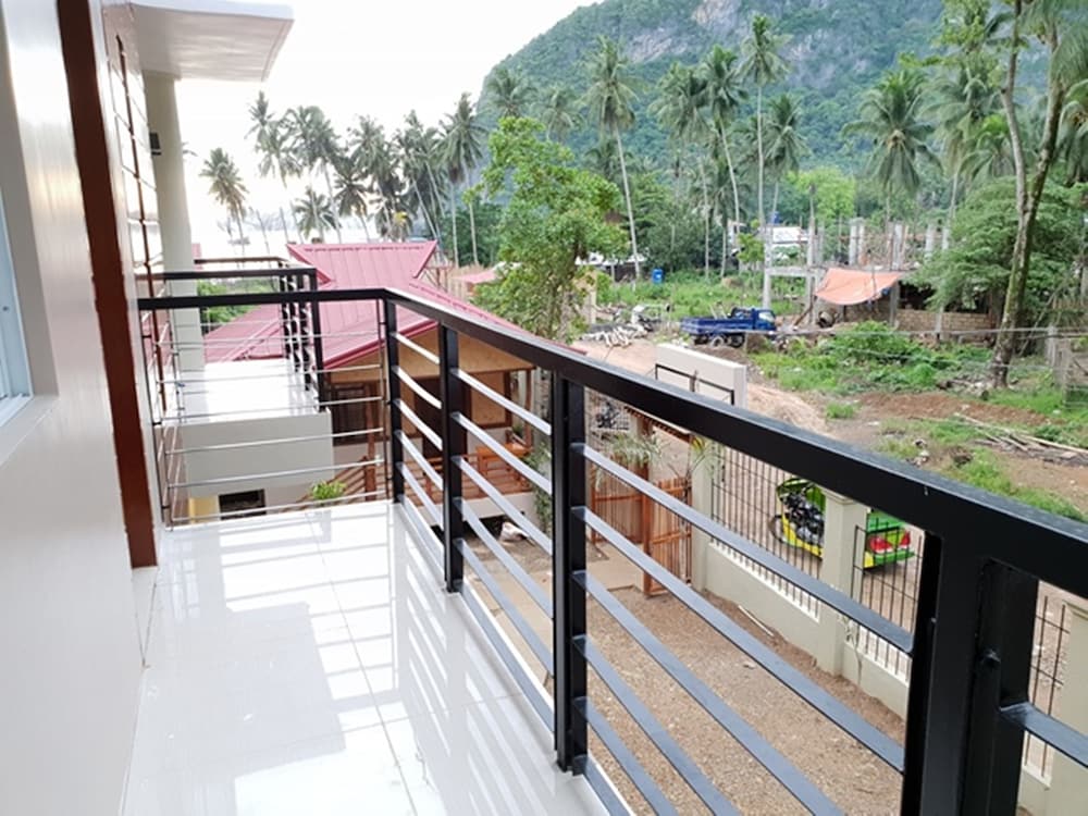 Nay Aster Pension
