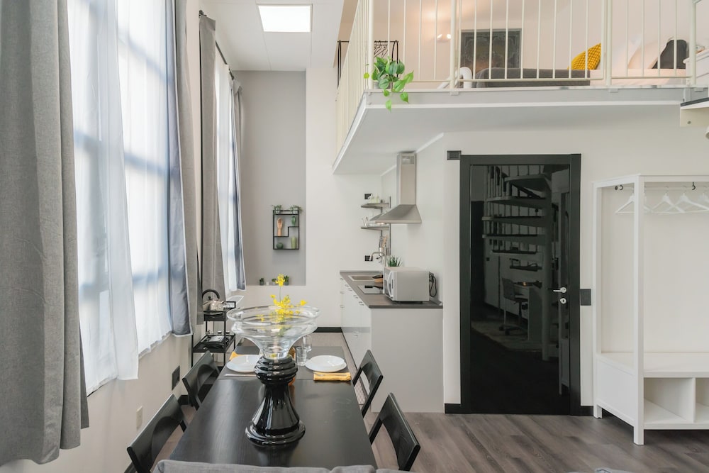 Architect's Loft by Rent all Como