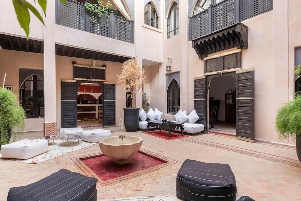 Riad basidi