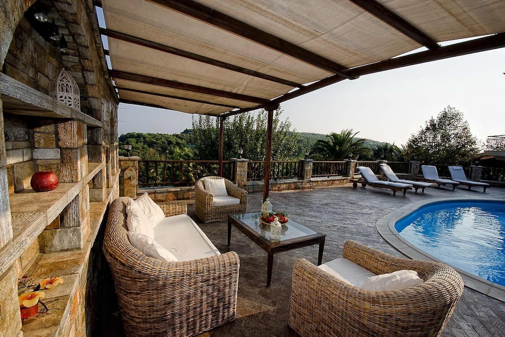 Vatellis Villas