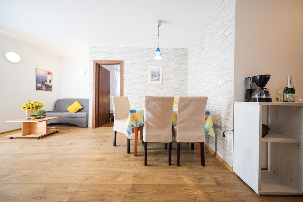 Luton Apartments, Zadar - Kozino, Heated Pool & Hot Tub