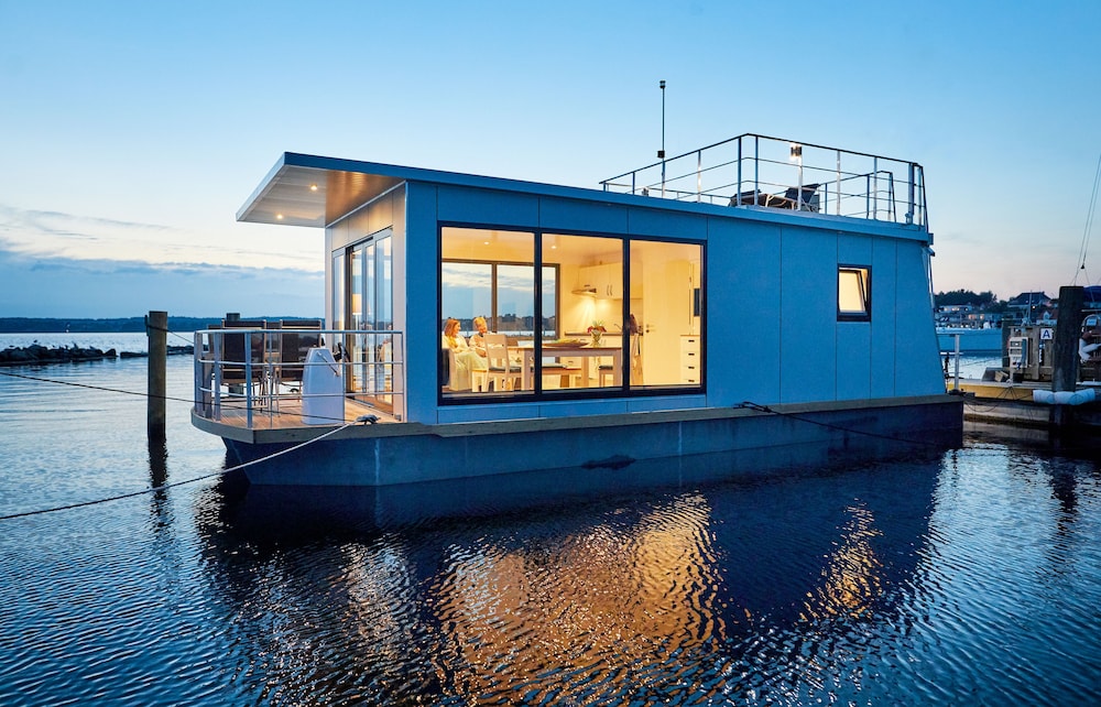 WELL Hausboote