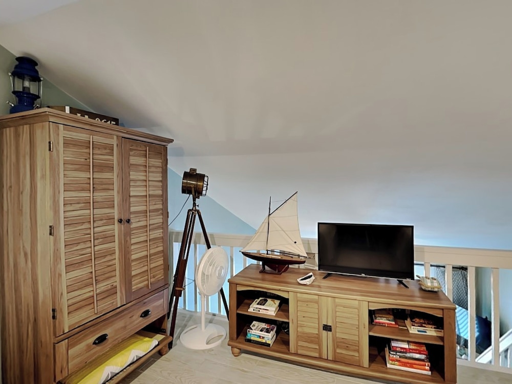 Palms North #7B by Southern Vacation Rentals