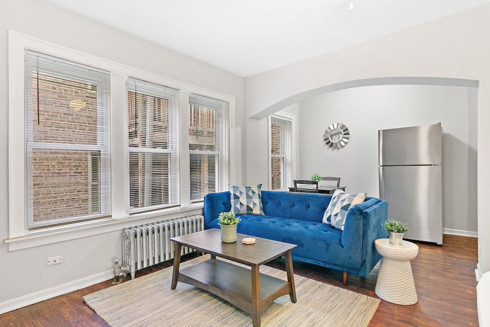 Sunlit Studio - Lunt 1429 rep